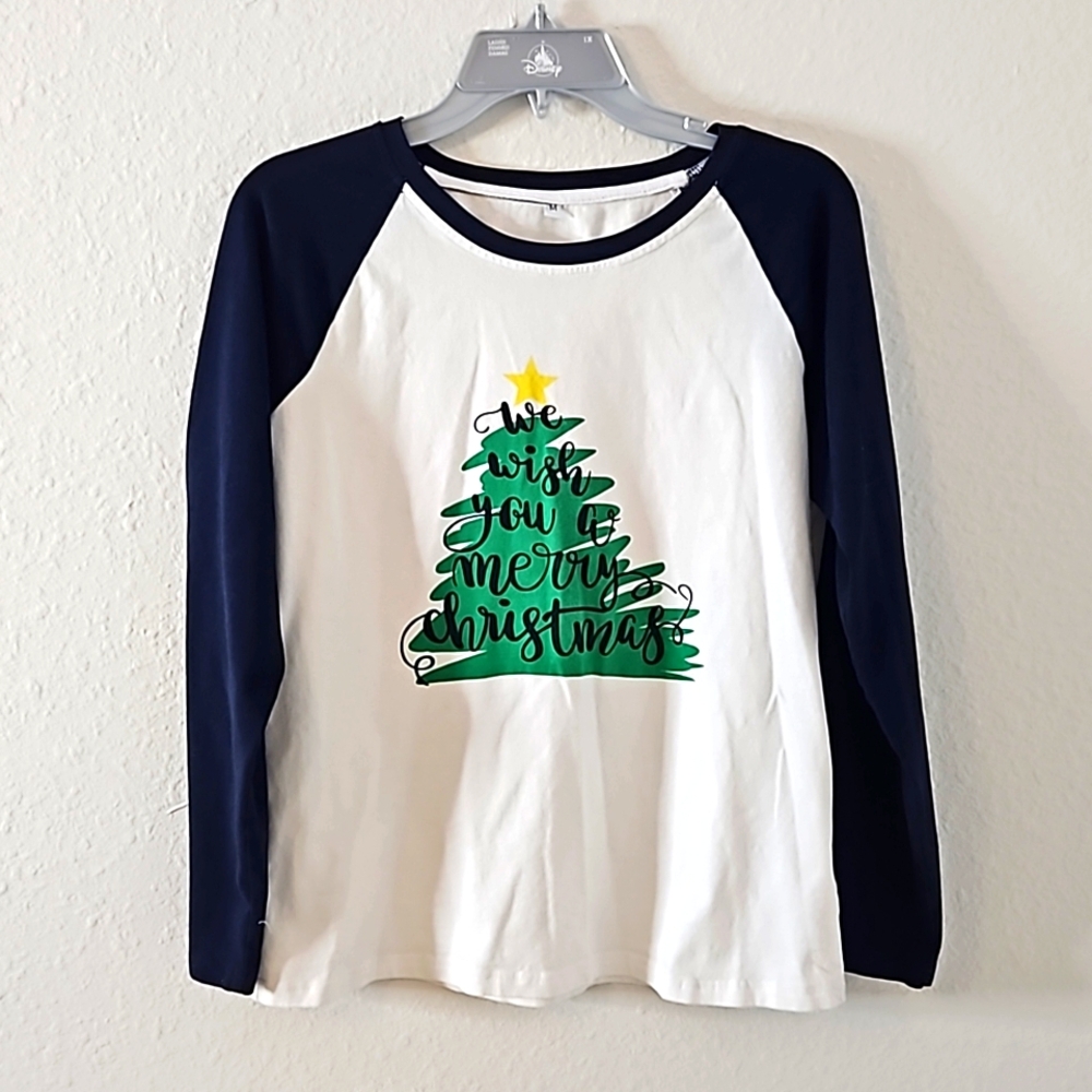 Women's Long Sleeve Christmas Pullover By Anan Baby Ltd. Size Med